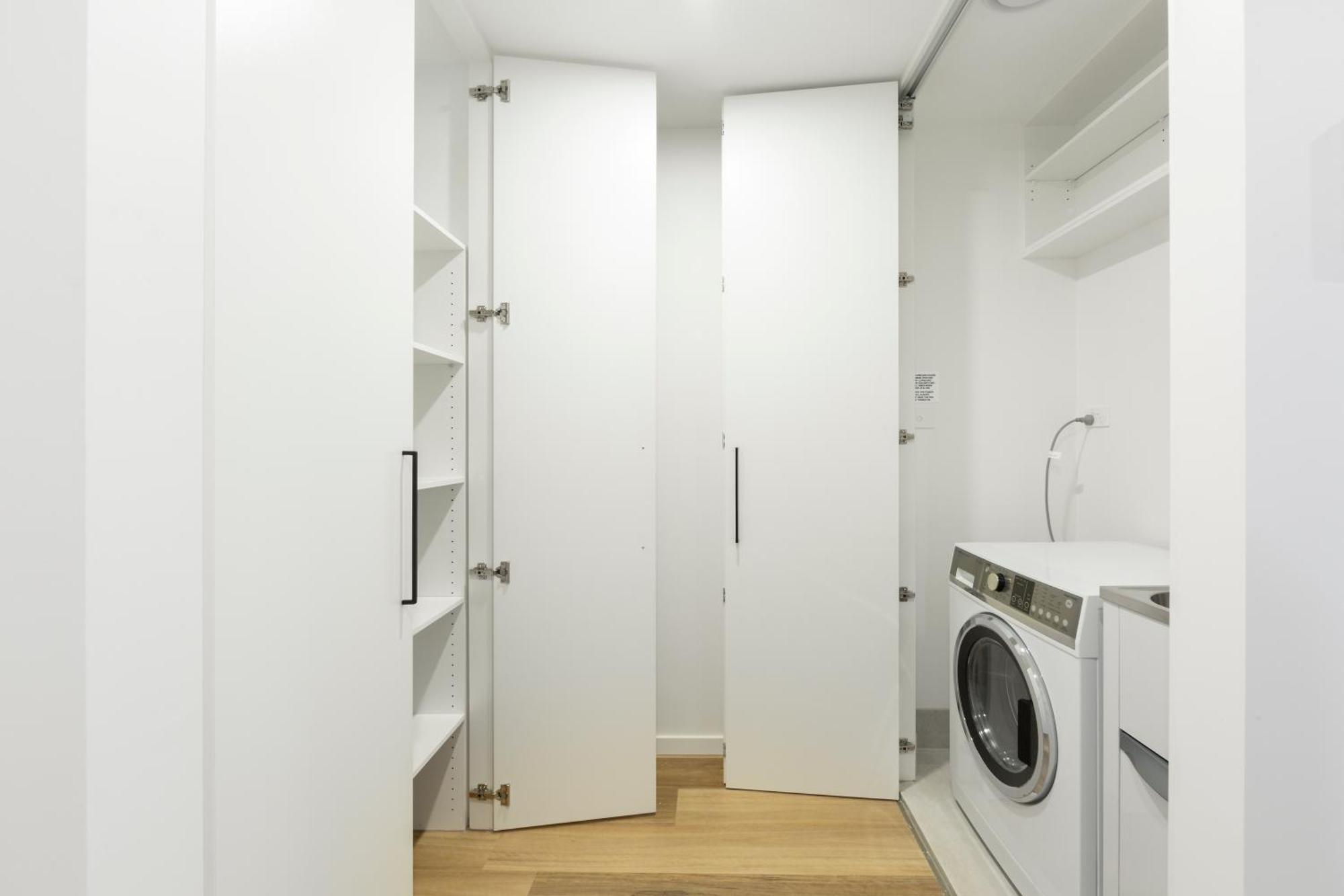 Oaks Canopy Apartment